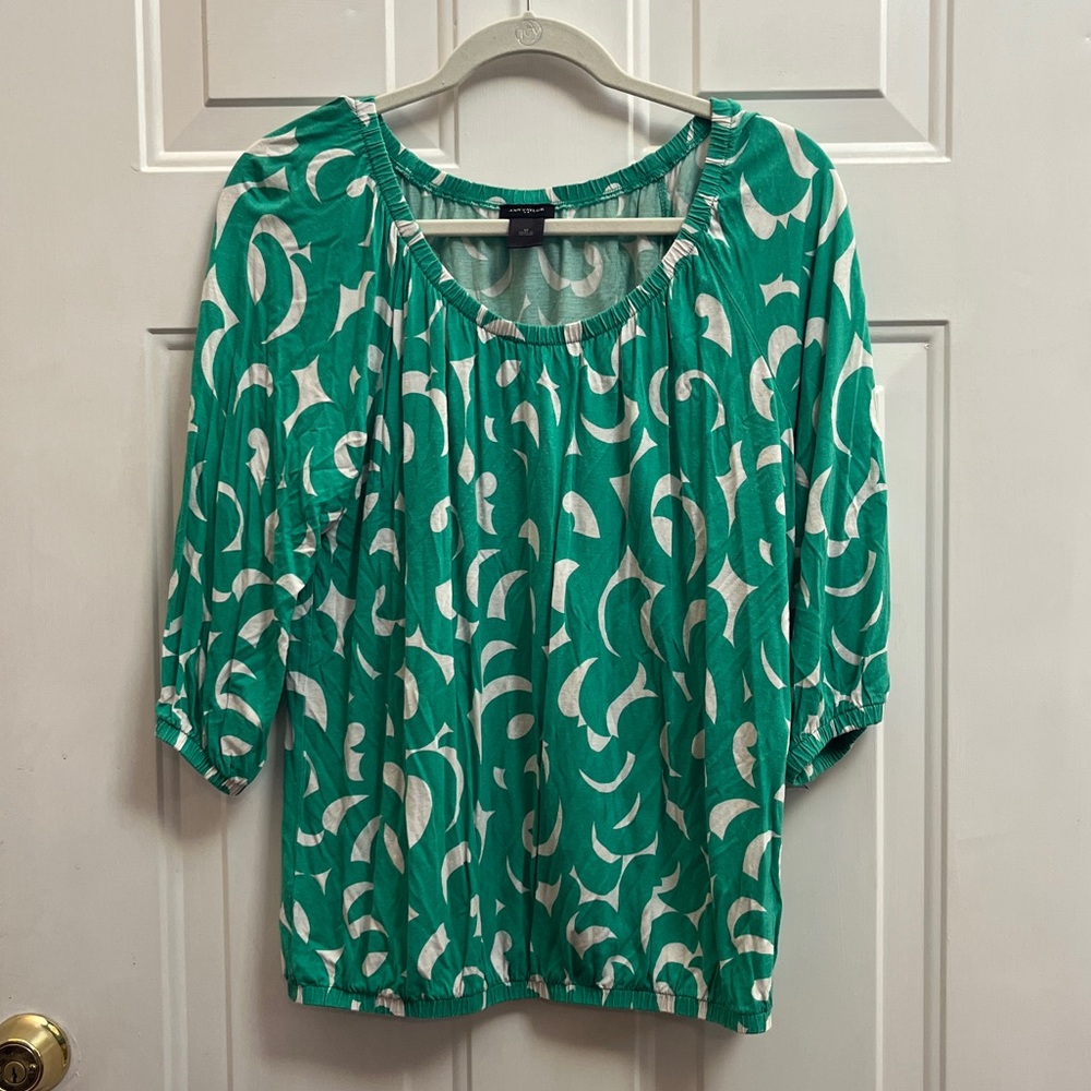 Ann Taylor Green and White Paisley 3/4 Sleeve Blouse, Size M